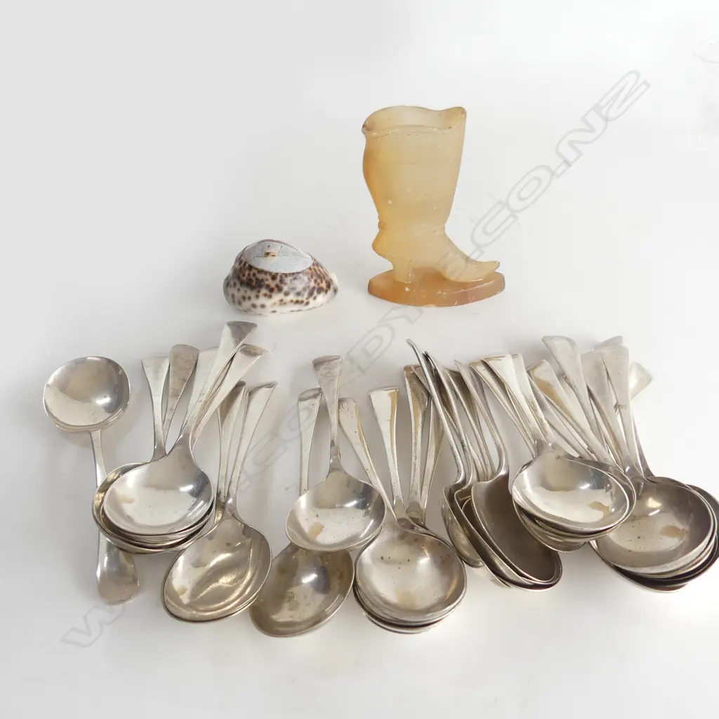 32 ASST EP SOUP SPOONS, VICTORIAN ALABASTER SHOE H. 130mm, CARVED COWRIE SHELL W.80mm Image 1++