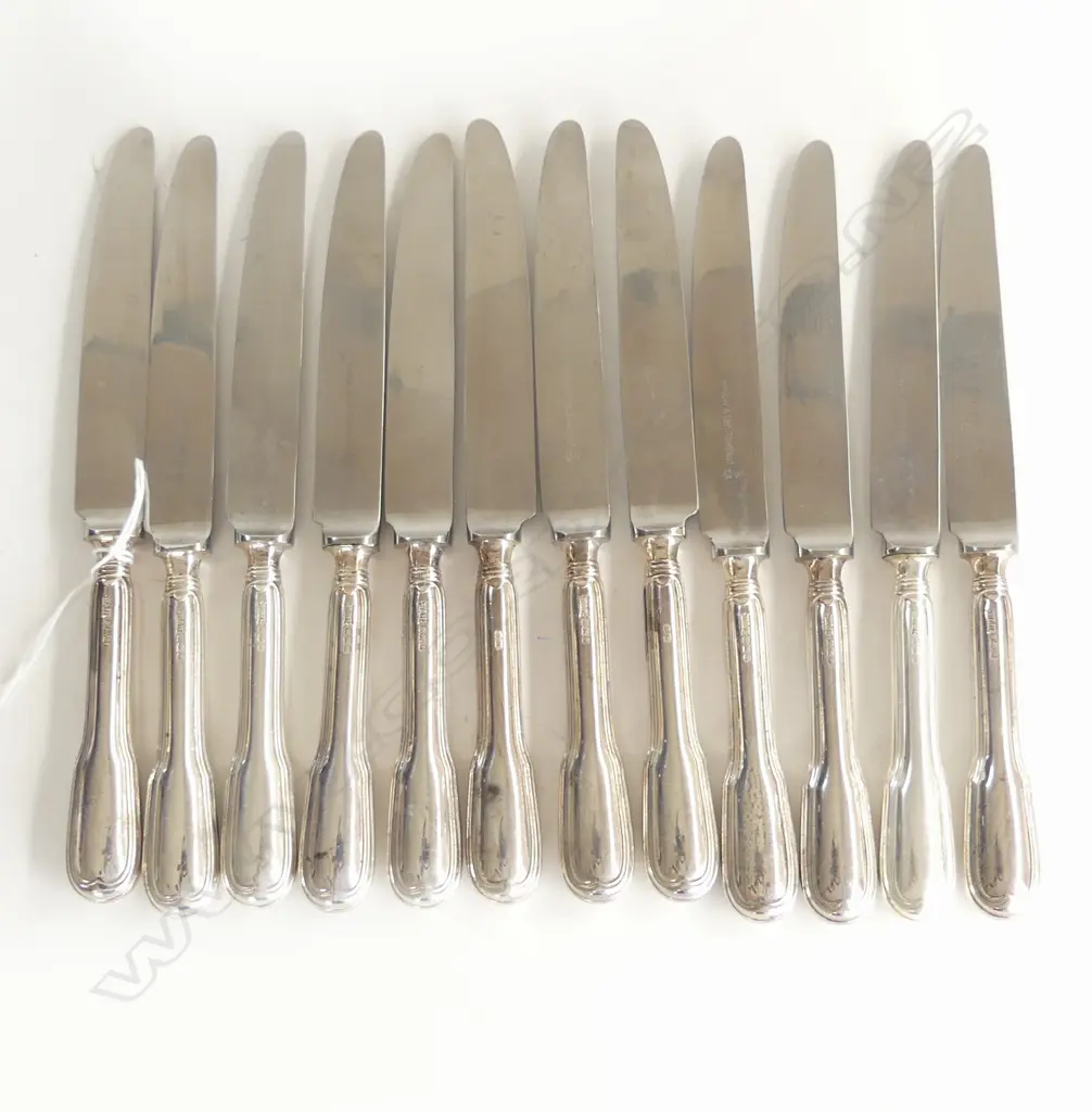 (24677) FINE SET OF 12 STG SHEFFIELD SILVER 1980 LUNCH KNIVES, FIDDLE AND THREAD PATTERN Image 1++