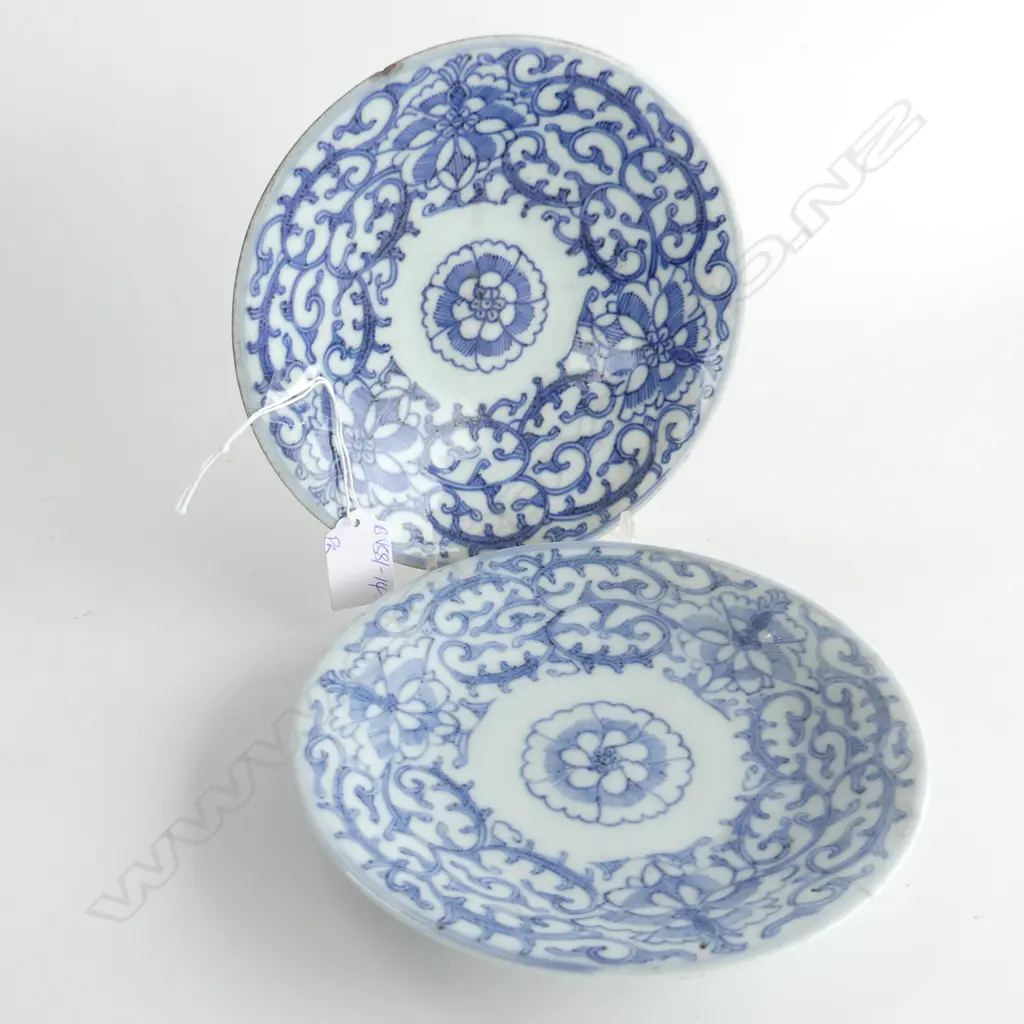 2 OLD CHINESE B&W SMALL DISHES/PLATES Dia.185mm Image 1++