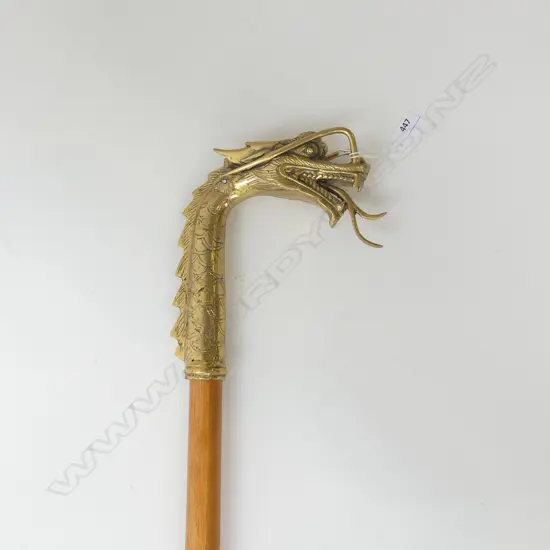DRAGON HEAD WALKING STICK L.1050mm