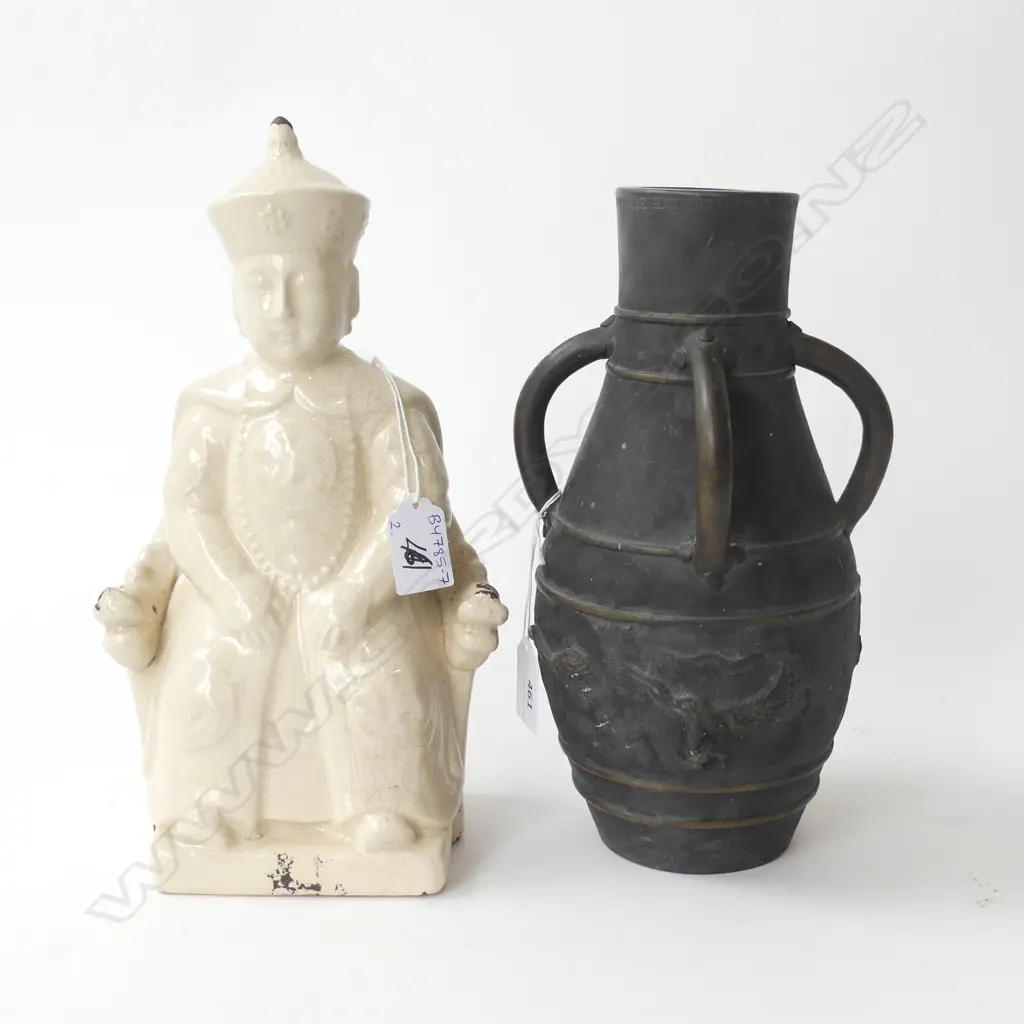 ORIENTAL BLACK CERAMIC VASE + GLAZED SEATED FIGURE H.280mm Image 1++