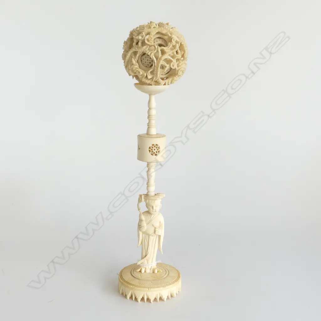 IVORY PUZZLE BALL ON STAND H.25CM Image 1++