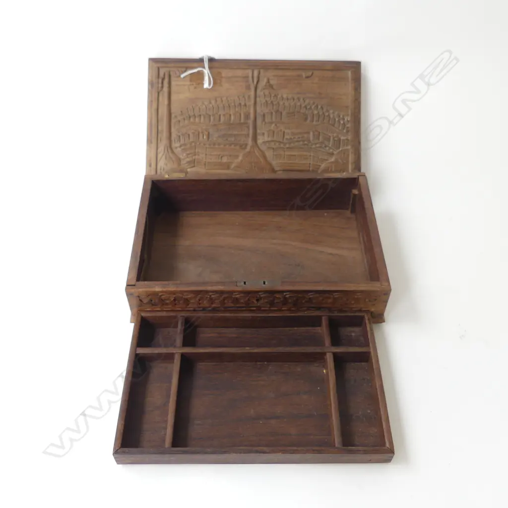 ORIENTAL LIDDED BOX CARVED WOODEN 205x310mm Image 1++