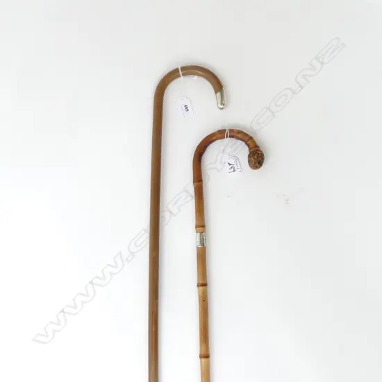 2 ANTIQUE WALKING STICKS w. STG TRIM L.900mm