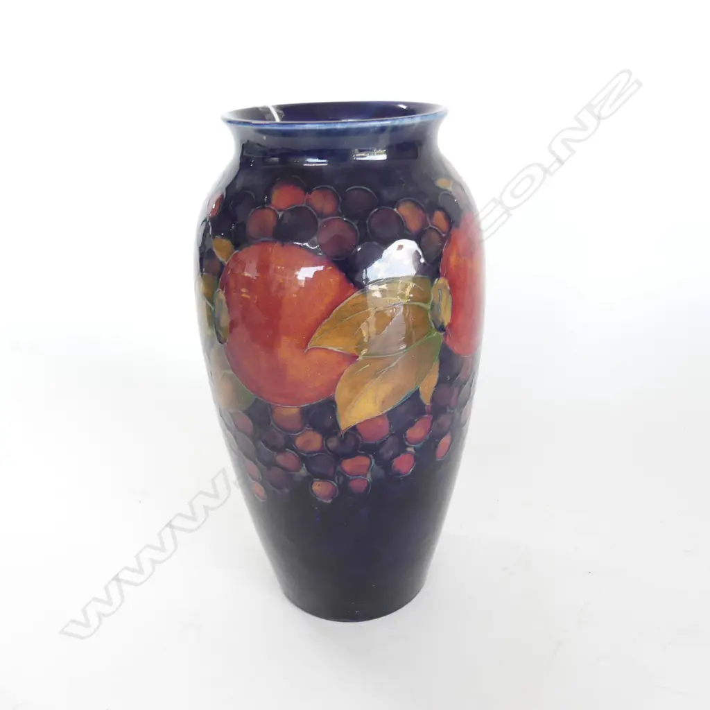 MOORCROFT POMMEGRANITE TALL VASE AF Image 1++