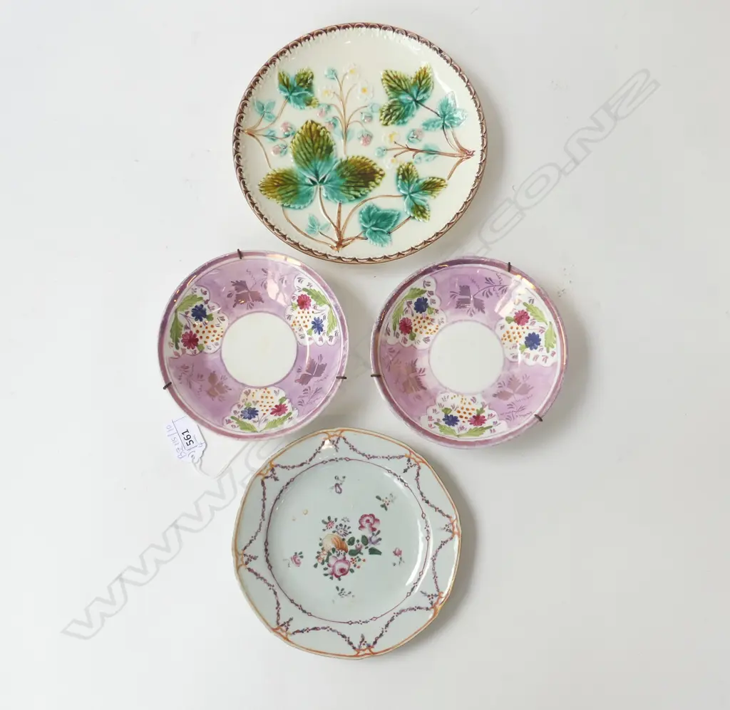 4 PLATES; PR LUSTRE SAUCERS, 18/19thC FLORAL, MAJOLICA 195mm dia Image 1++