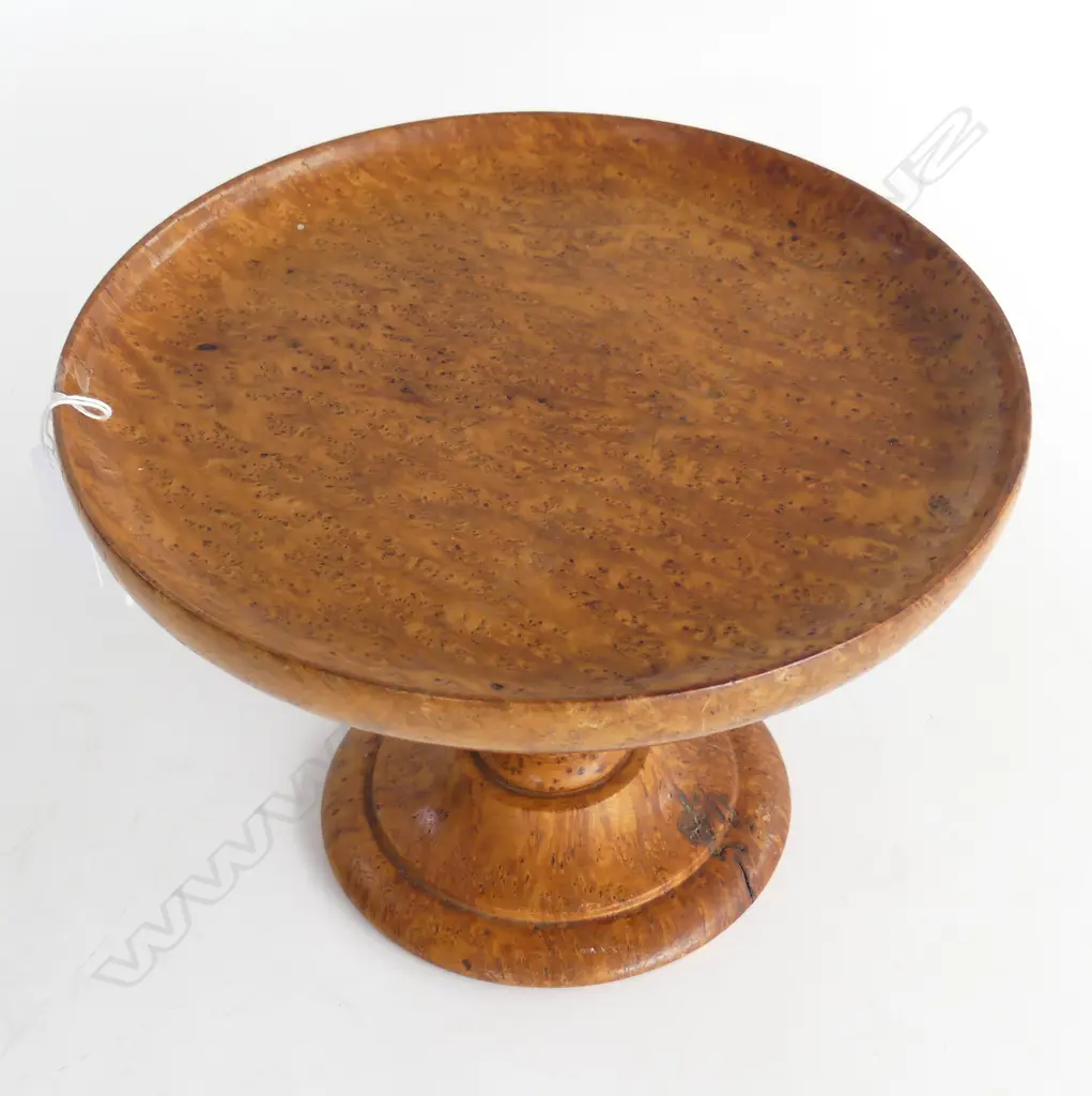 NZ BURR TOTARA TURNED WOOD FRUIT STAND D. 225MM (REPAIRED) Image 1++