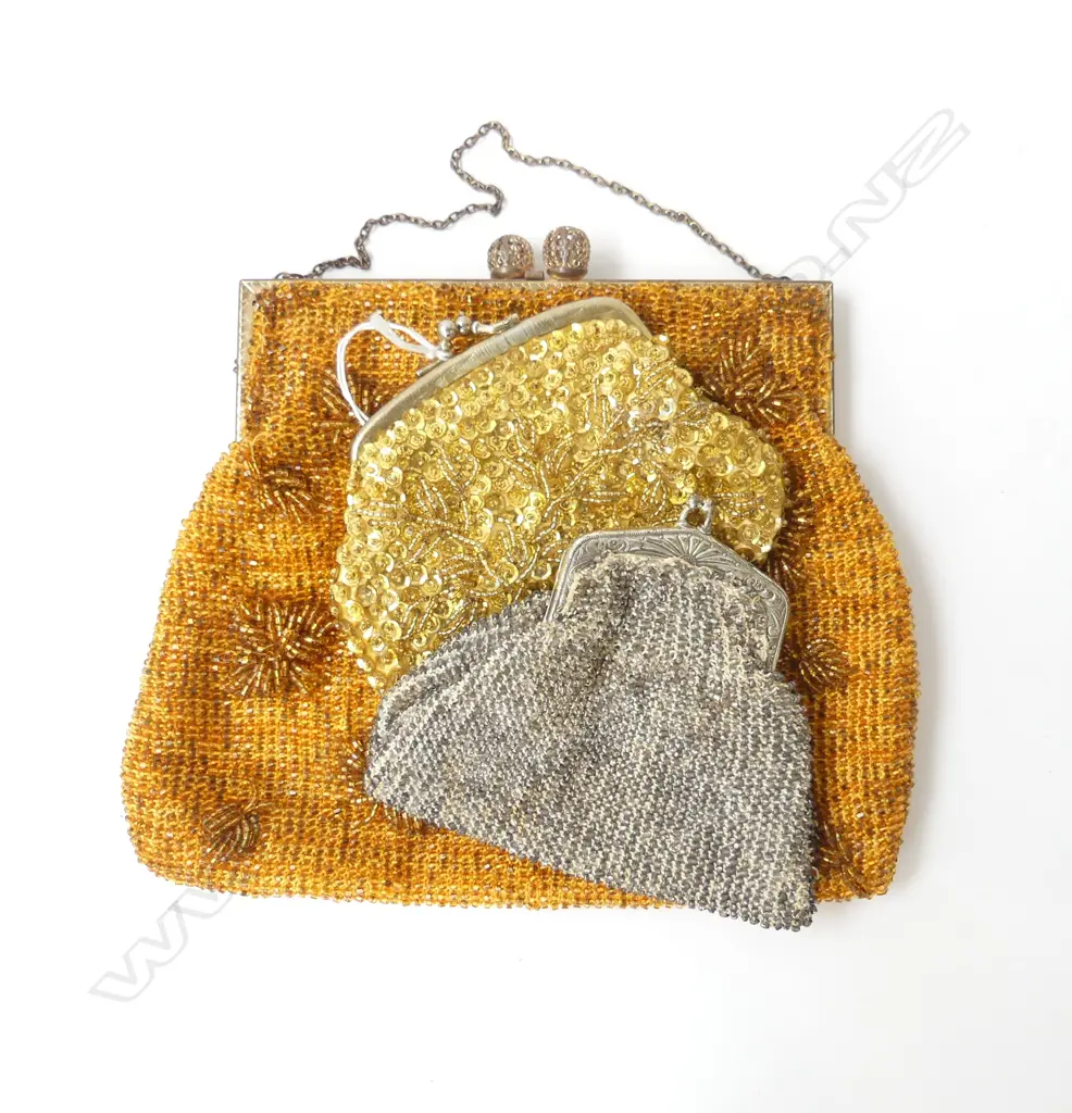 3 VINTAGE BEADED HANDBAGS W.210mm Image 1++