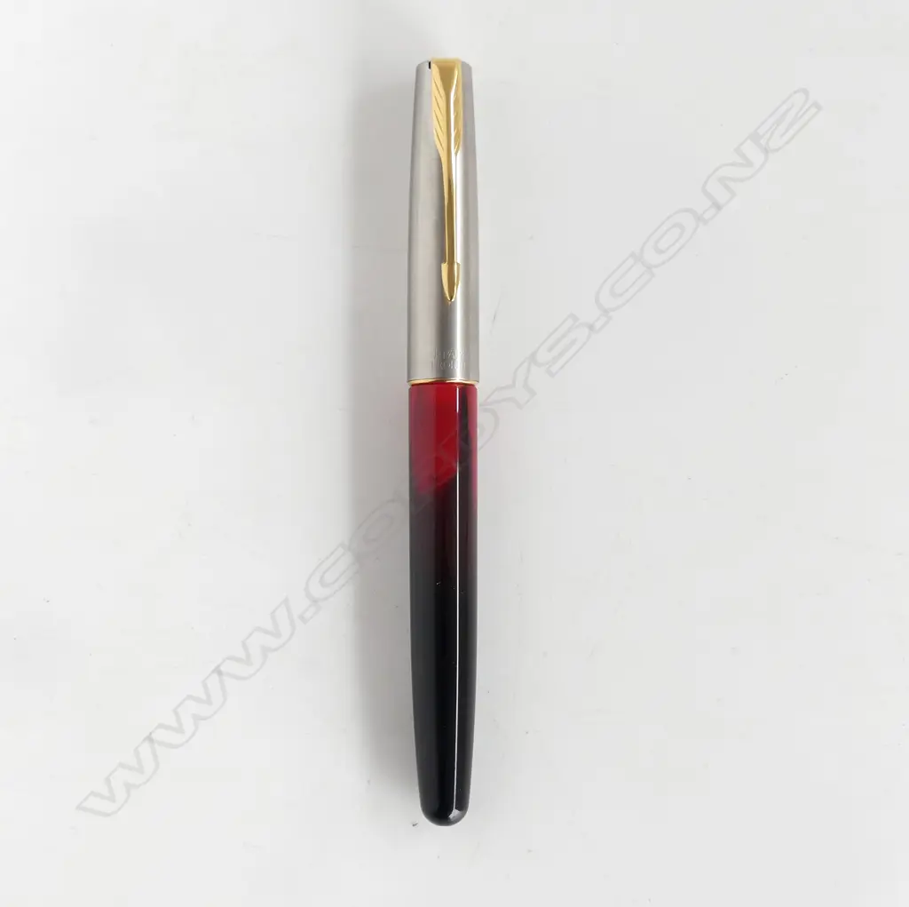 PARKER 'FRONTIER' DUOFOLD FOUNTAIN PEN red black body IN ORIGINAL BOX + outer box Image 1++