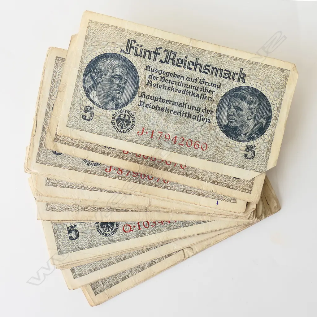 30+ GERMAN 3rd REICH FIVE REICHSMARK 1940-45 BANK NOTES, SERIAL Nos J-Y Image 1++