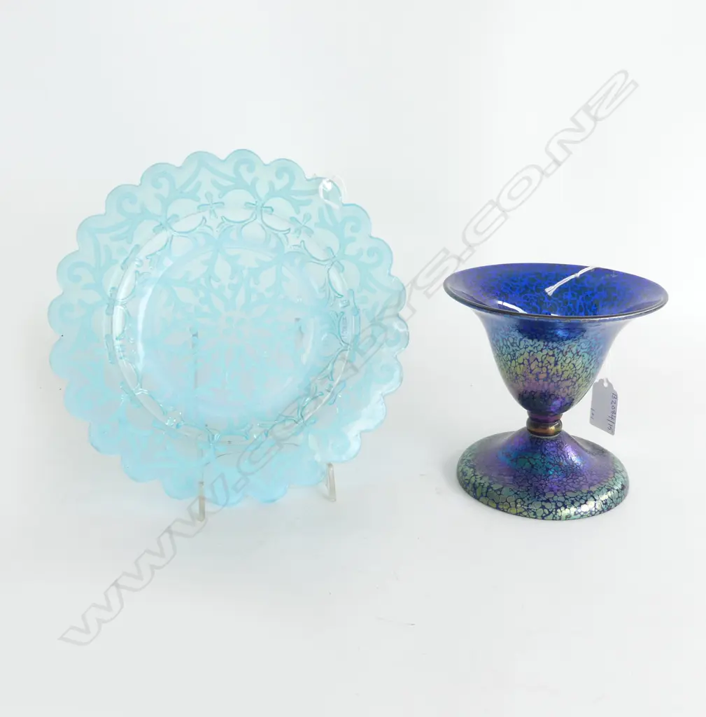 IRRIDESCENT BLUE GLASS VASE H120MM  & BLUE GLASS PLATE DIA 210MM Image 1++