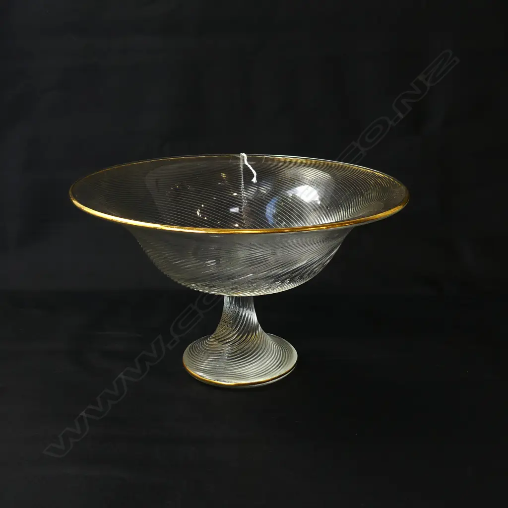 LG ART GLASS FOOTED BOWL COMPORT 295mm dia Image 1++
