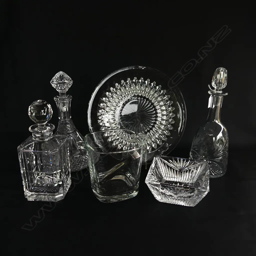 6 PCES CRYSTAL; 3 DECANTERS H.305mm, ICE BUCKET, BOWL, PLATE 300mm dia Image 1++
