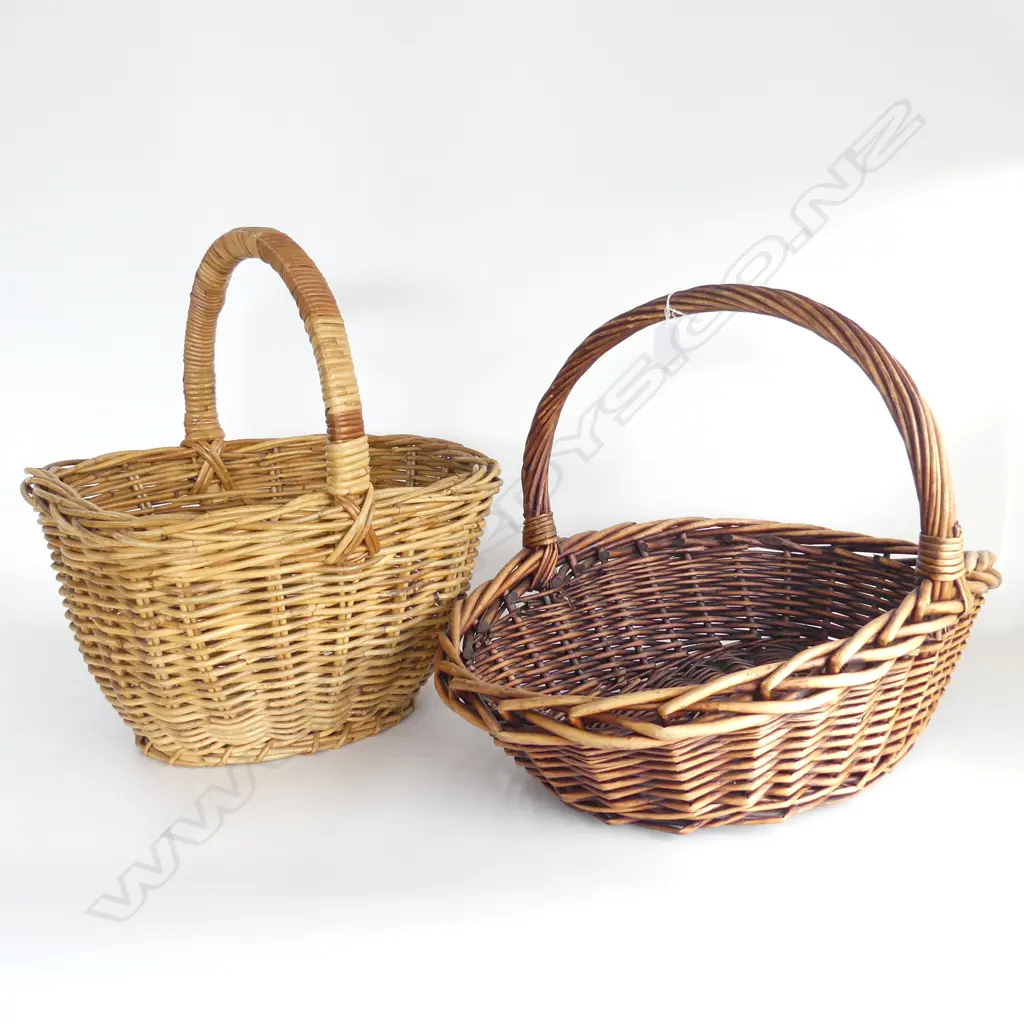2 WICKER BASKETS Image 1++