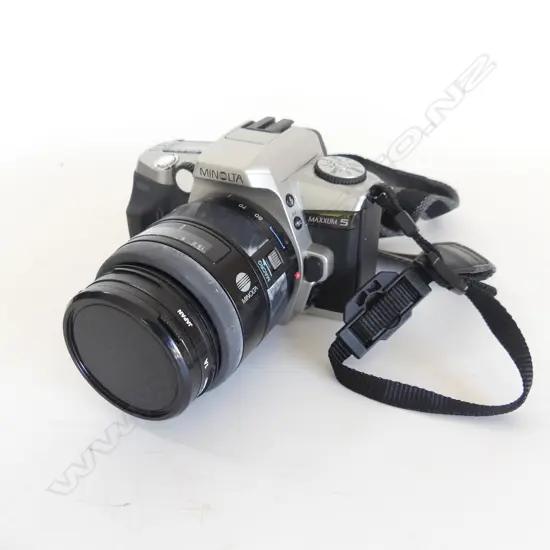 MINOLTA CAMERA, CASED + LENS