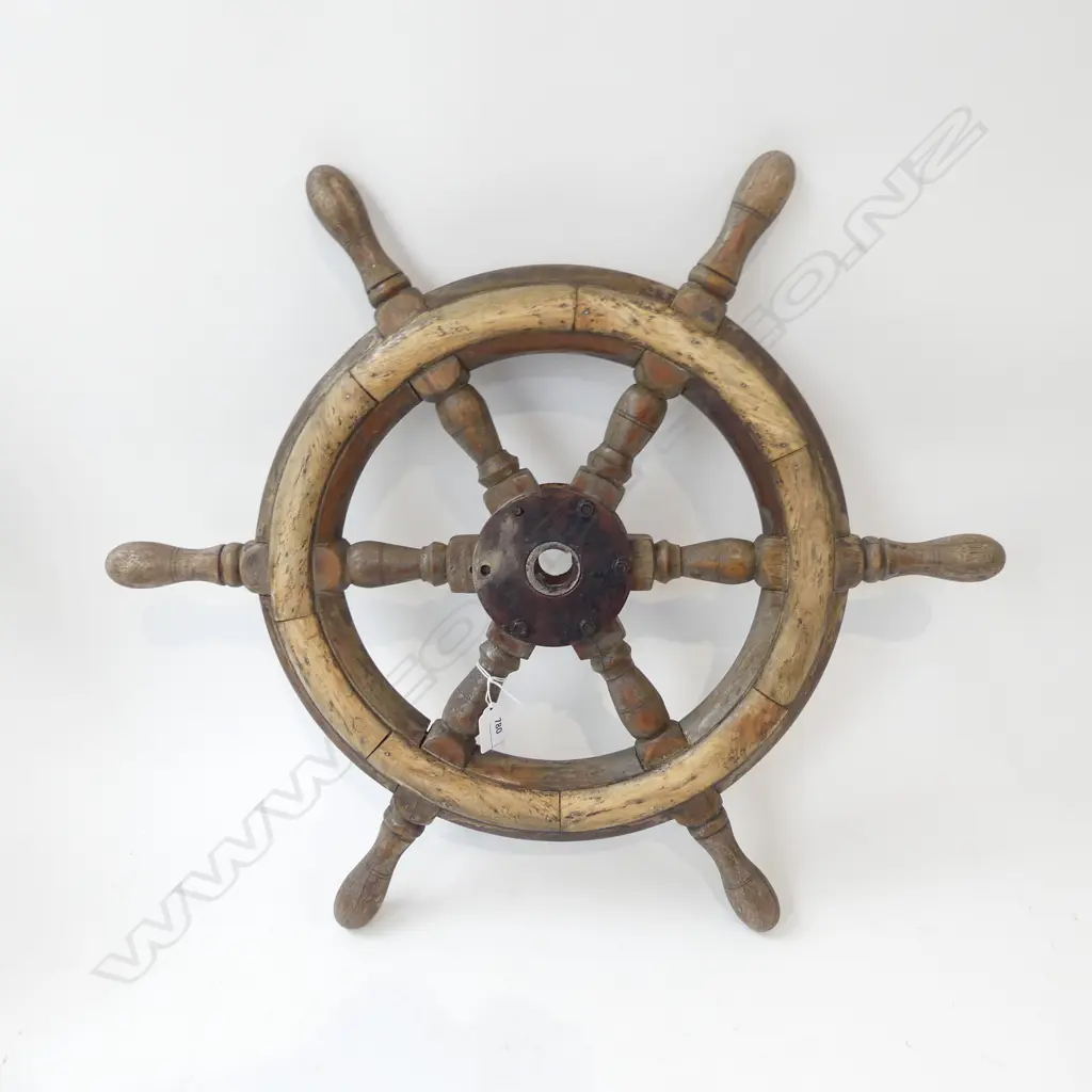 VINTAGE WOODEN SHIPS WHEEL 620mm dia Image 1++