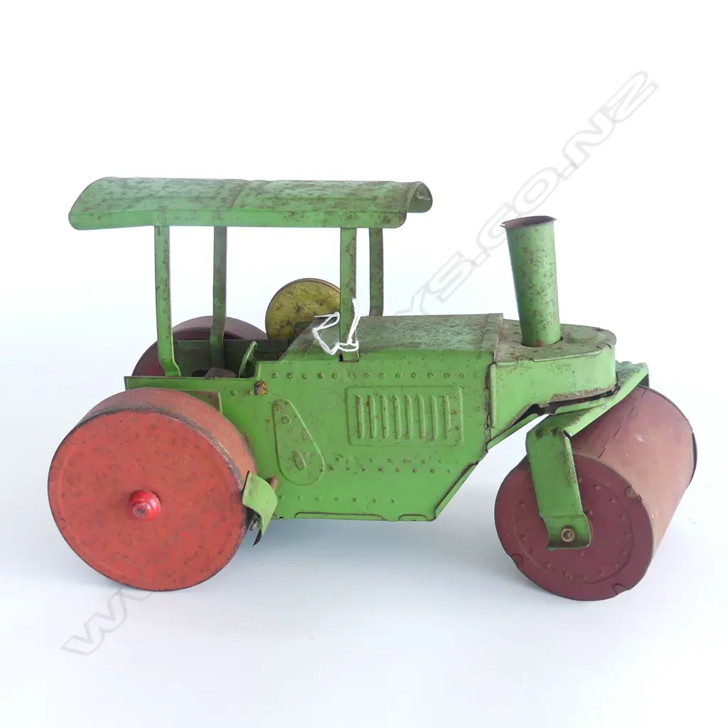 VINTAGE GERMAN CLOCKWORK STEAM ENGINE ROLLER, GREEN. H.190 x L.300mm Image 1++