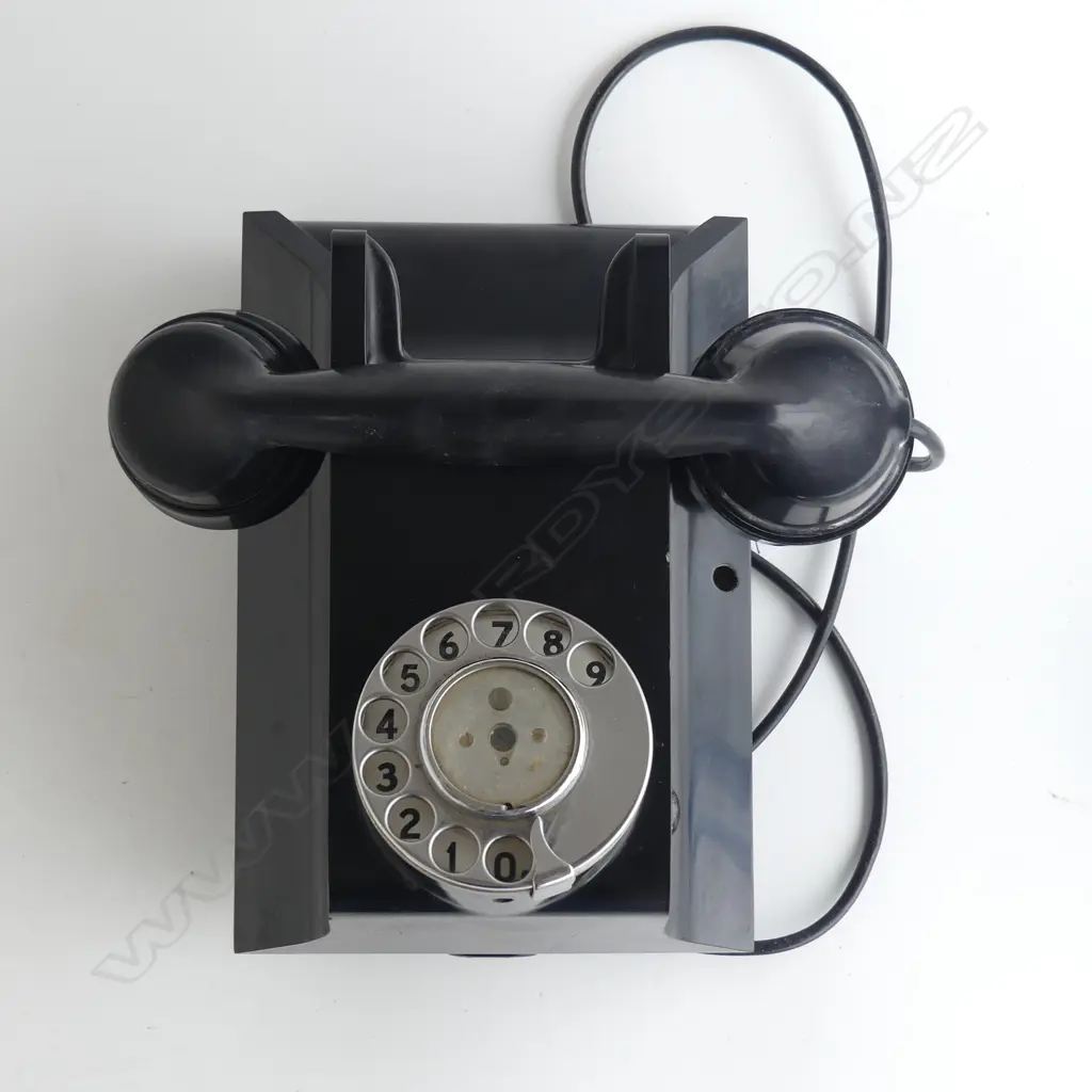 BLACK BAKELITE WALL PHONE 1950S WITH DIAL & EXTENSION BUTTON H.230mm Image 1++