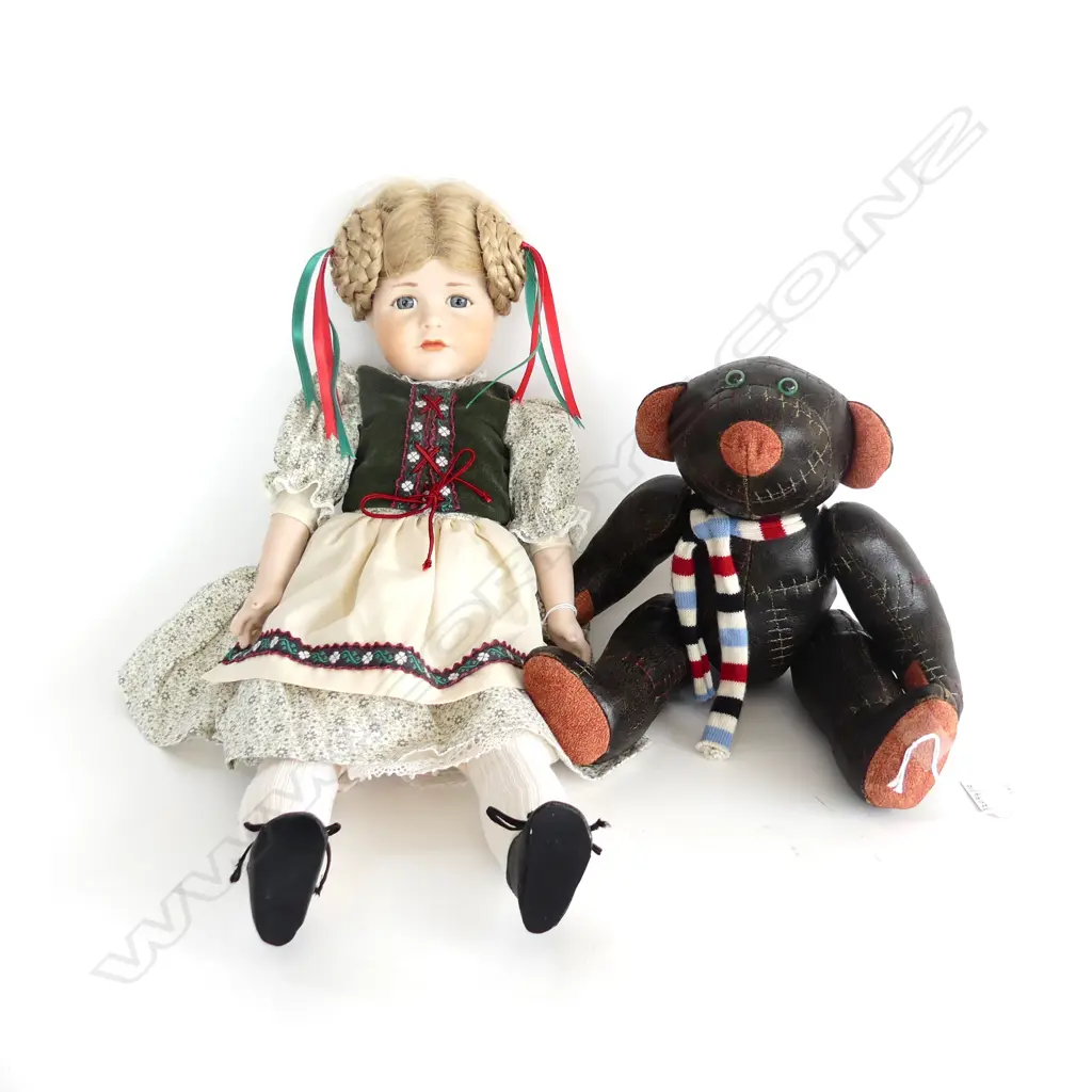 CHINA HEADED DOLL & LEATHER BEAR H210MM Image 1++