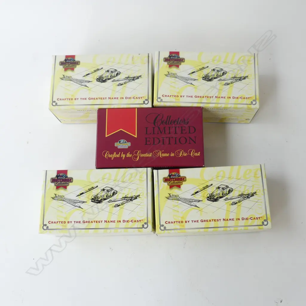 3 MINT & BOXED DIE CAST MATCHBOX  COLLECTABLE TRUCKS & DIE BOXED TRACTION ENGINE & STEAM WAGON Image 1++