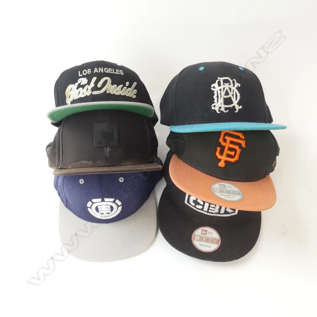 6 CAPS 2 NEW ERA/3 THE CLASSICS/1 CARHARTT ALL USED Image 1++