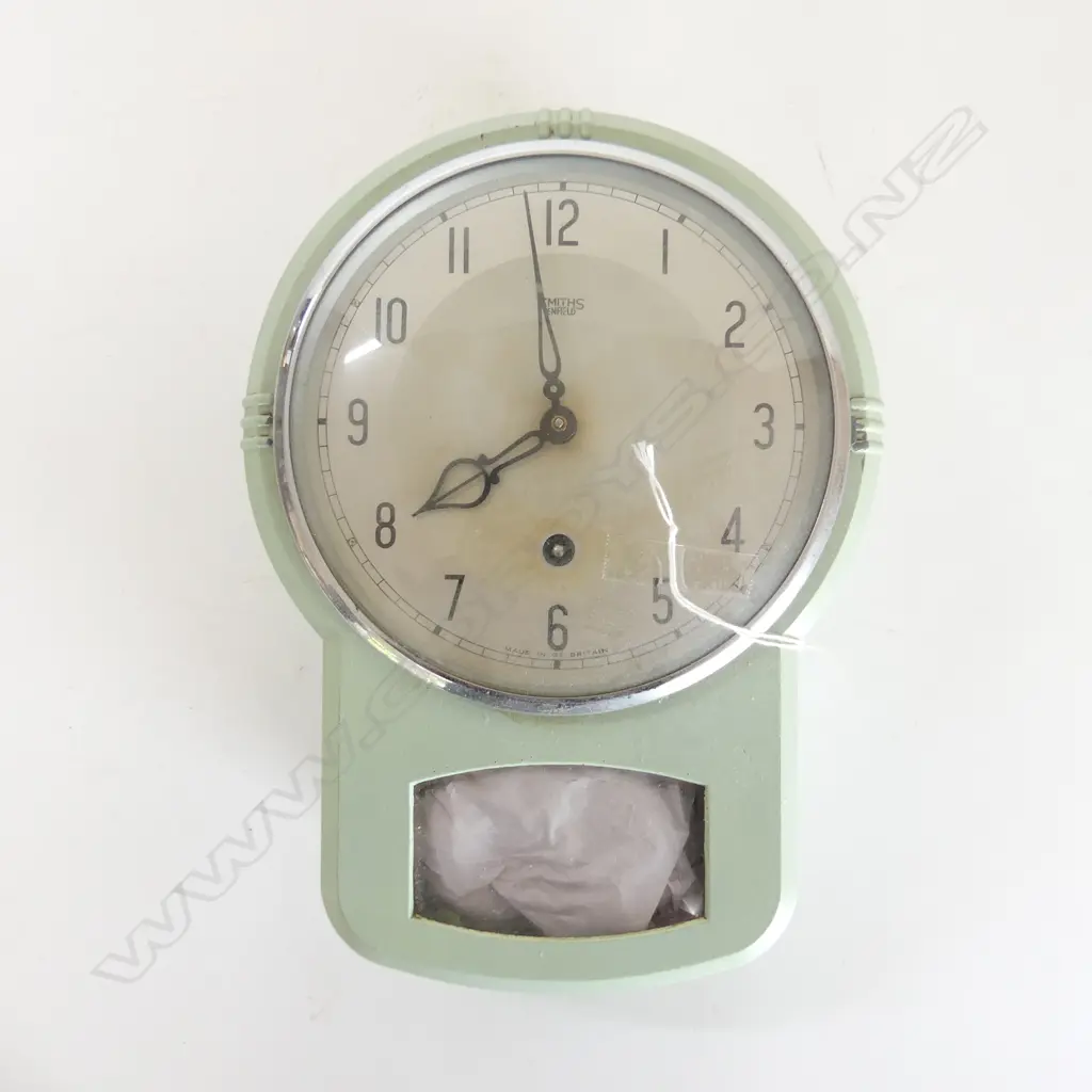 VINTAGE GREEN METAL SMITHS WALL CLOCK H.260mm Image 1++