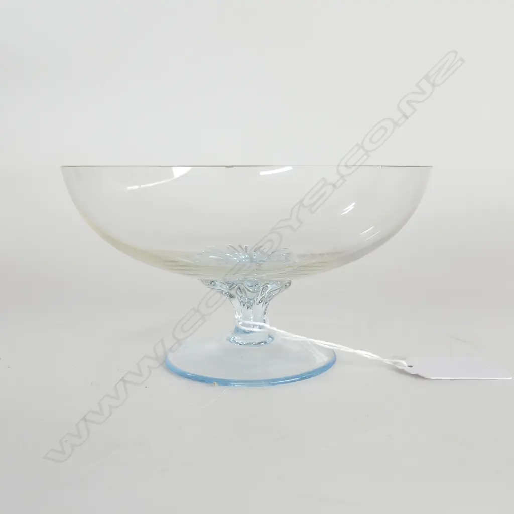 5 CRYSTAL DESSERT BOWLS ON STEM BASE D 270 MM Image 1++
