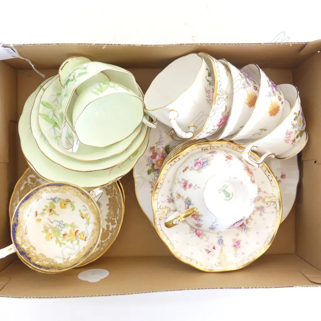 COLLECTION OF FLORAL FINE CHINA, INCLDS ROYAL CROWN DERBY & ROYAL ALBERT SNOWDROP Image 1++
