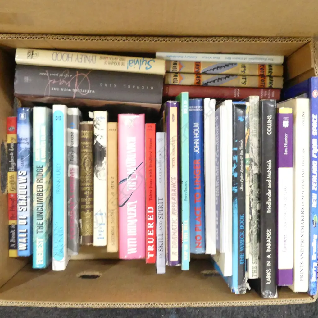 BOOKS; ASST. NZ ARTS ETC Image 1++