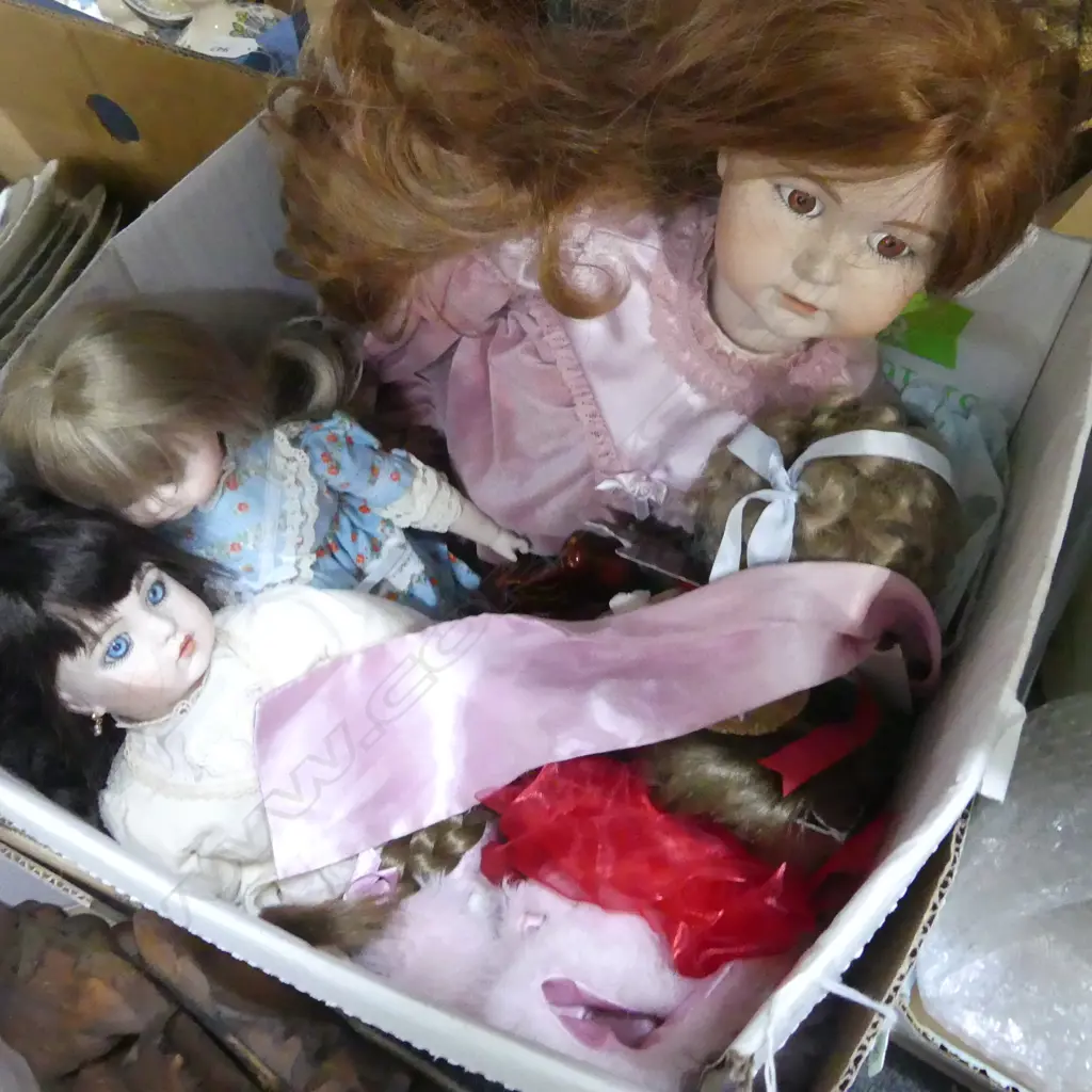 4 1980S CHINA DOLLS 1 SOME FAULTS & ACCESSORIES Image 1++