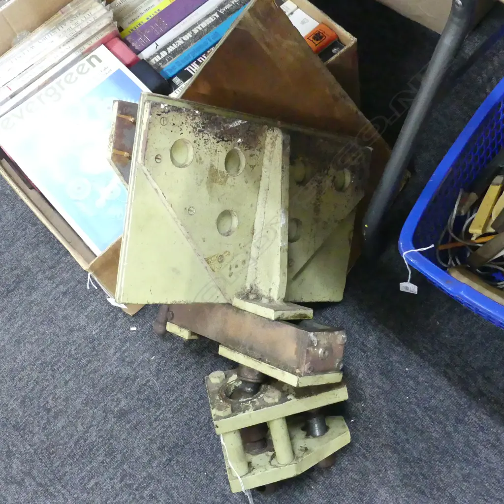 BOOK BINDING PRESS Image 1++