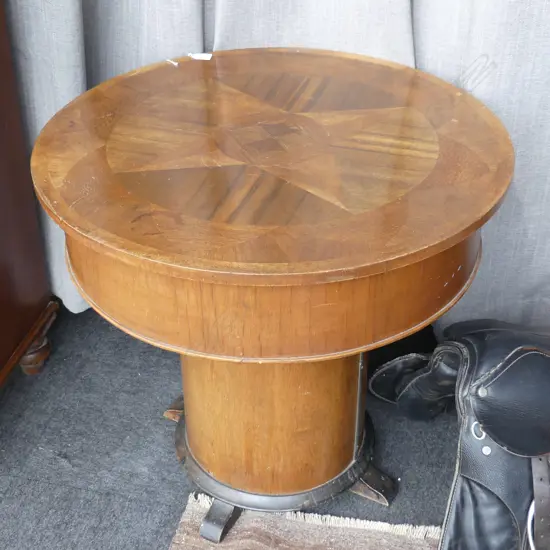 DECO GAMES TABLE 735mm dia.