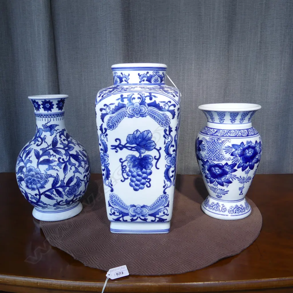 3 B/W VASES H.345mm Image 1++