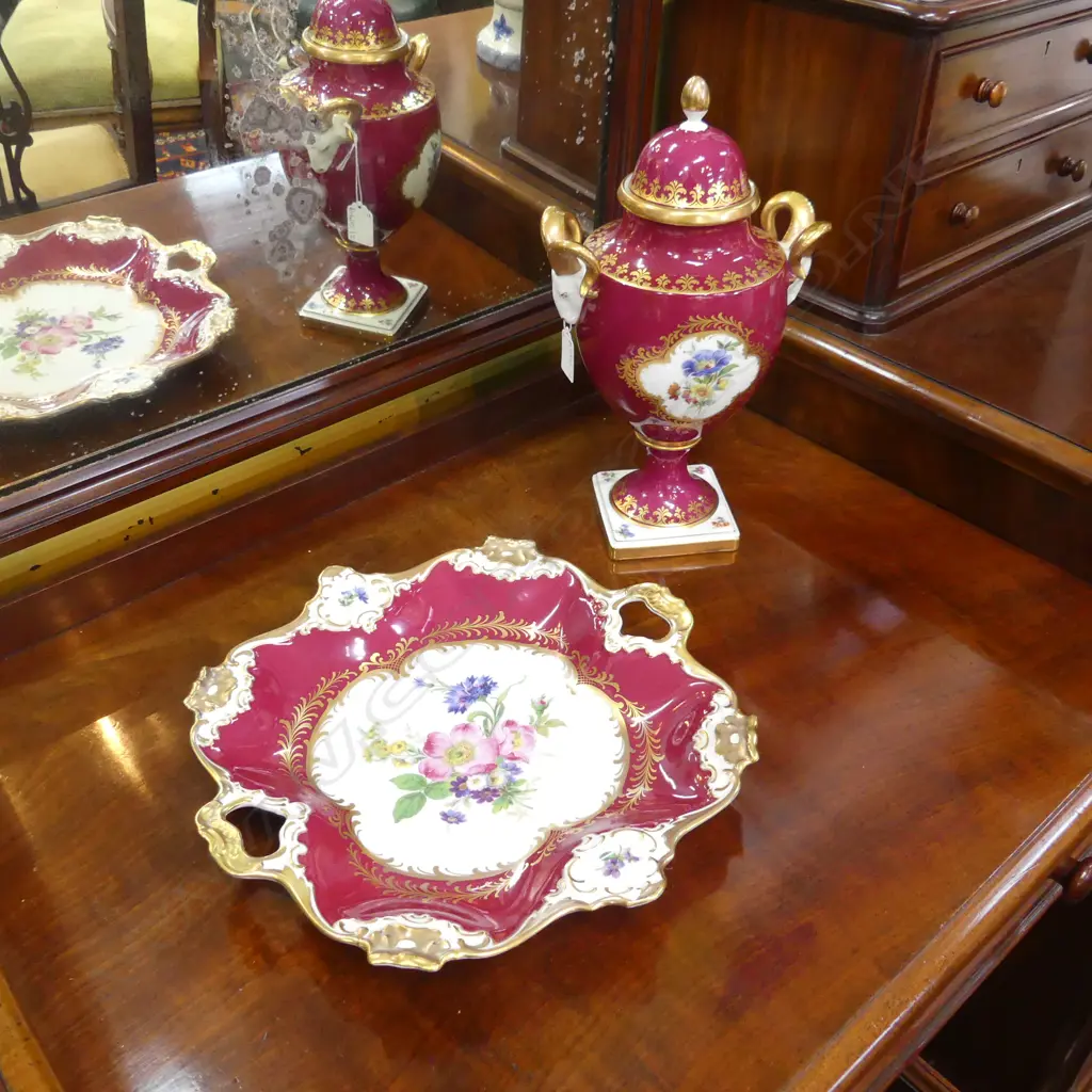 WEST GERMAN KAISER 'CONTESSE' PLATE 310x310mm & LIDDED URN H.310mm Image 1++