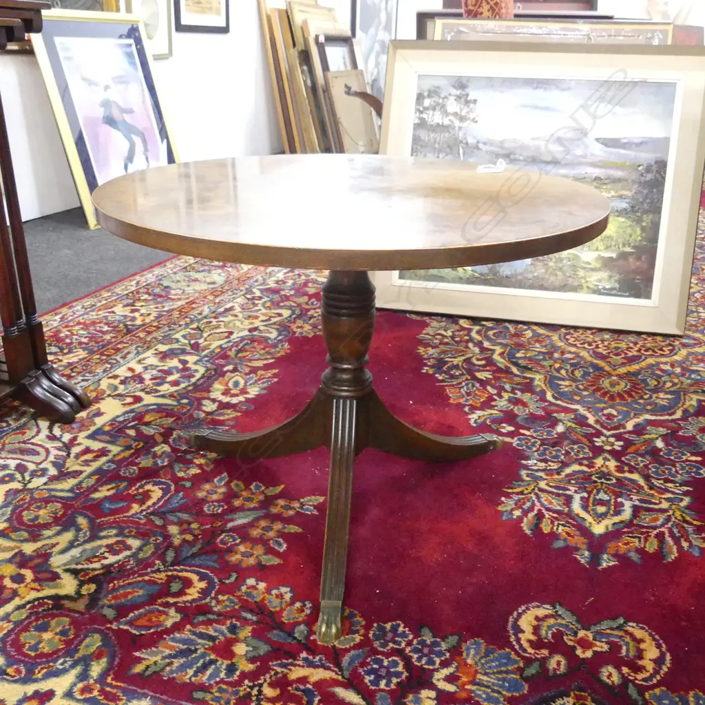 REGENCY STYLE SIDE TABLE BURR TOP H.445mm, 610mm dia Image 1++