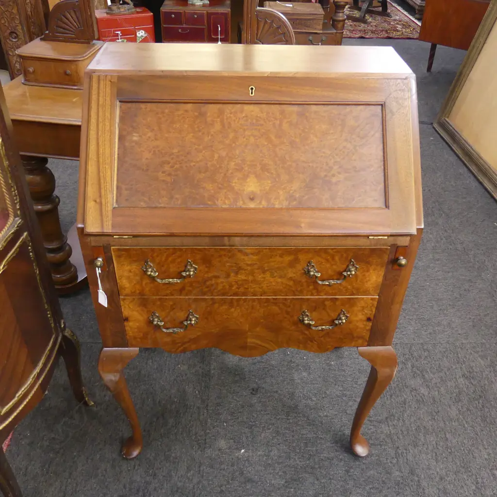QUEEN ANNE STYLE SMALL DROP FRONT DESK Image 1++