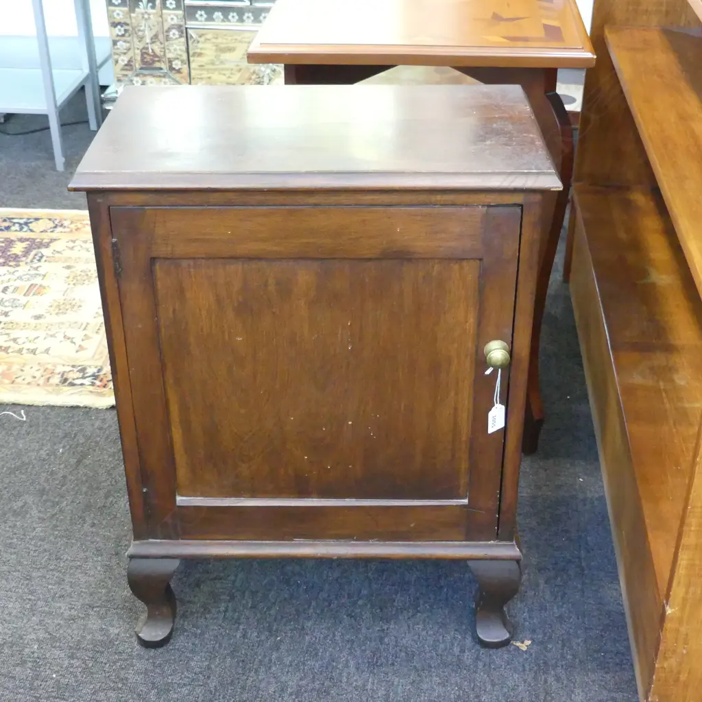 SMALL WOODEN CABINET 520x305x680mm Image 1++