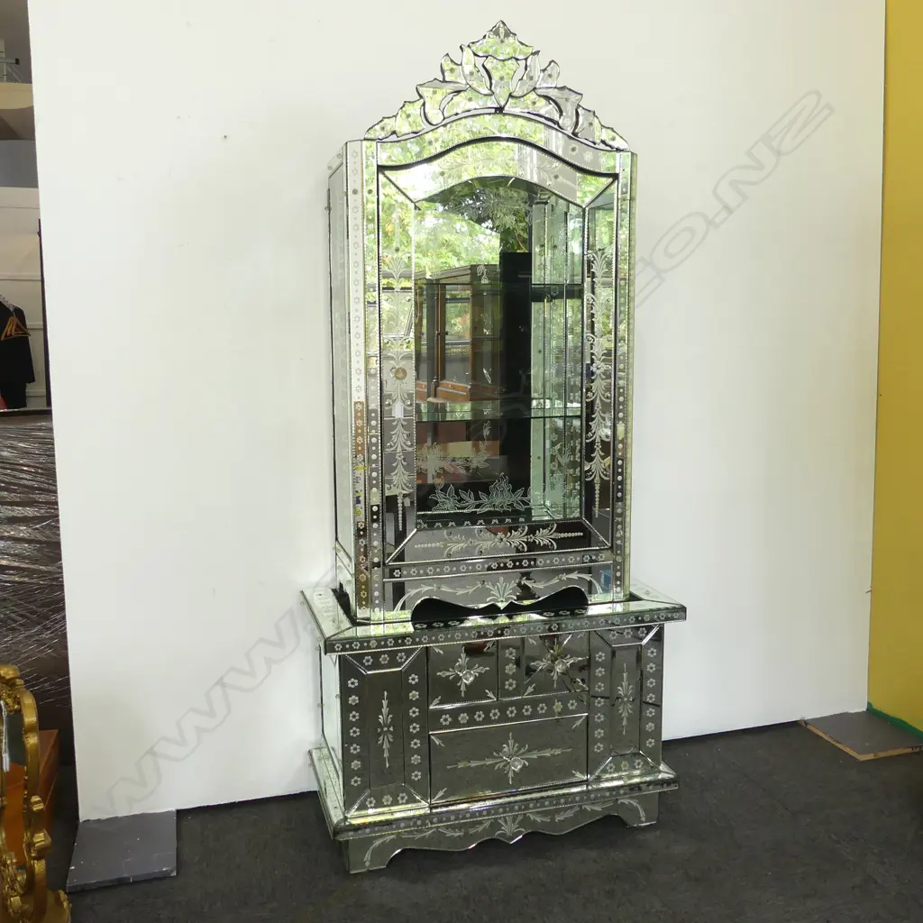 VENETIAN STYLE 2 PART GLASS CABINET - FAULTS 910x460x1970mm Image 1++
