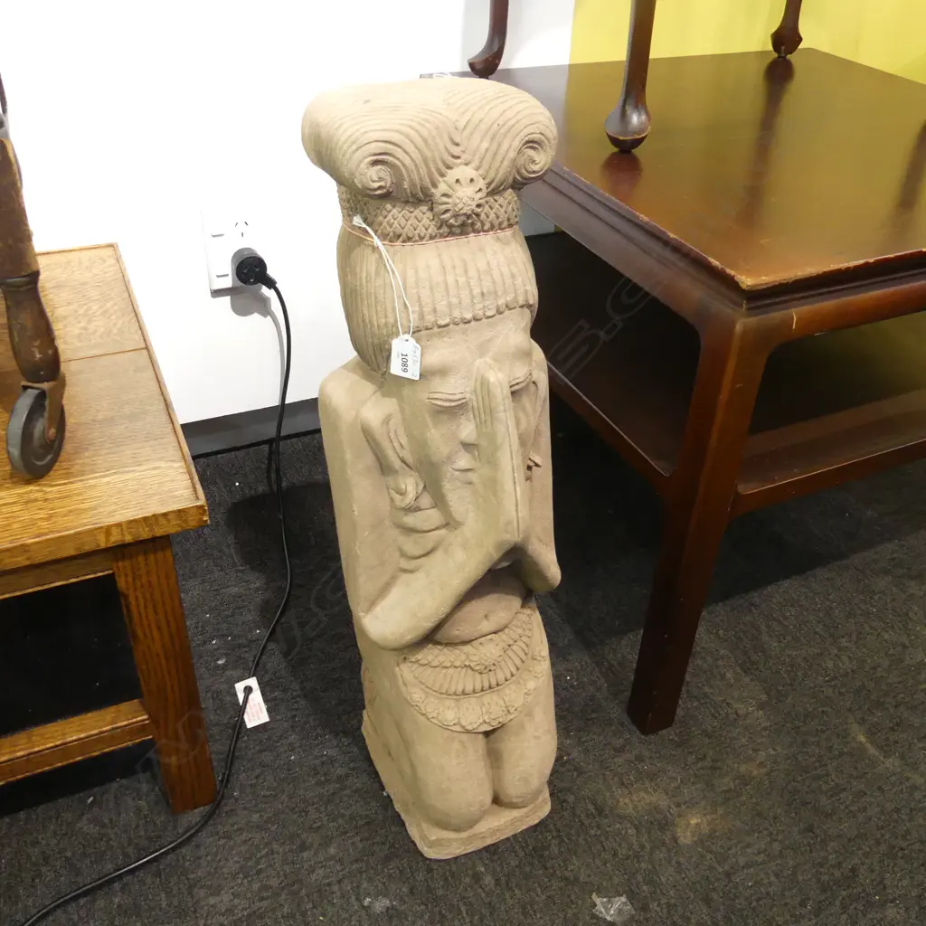CONCRETE GARDEN INCA FIGURE H.730mm Image 1++