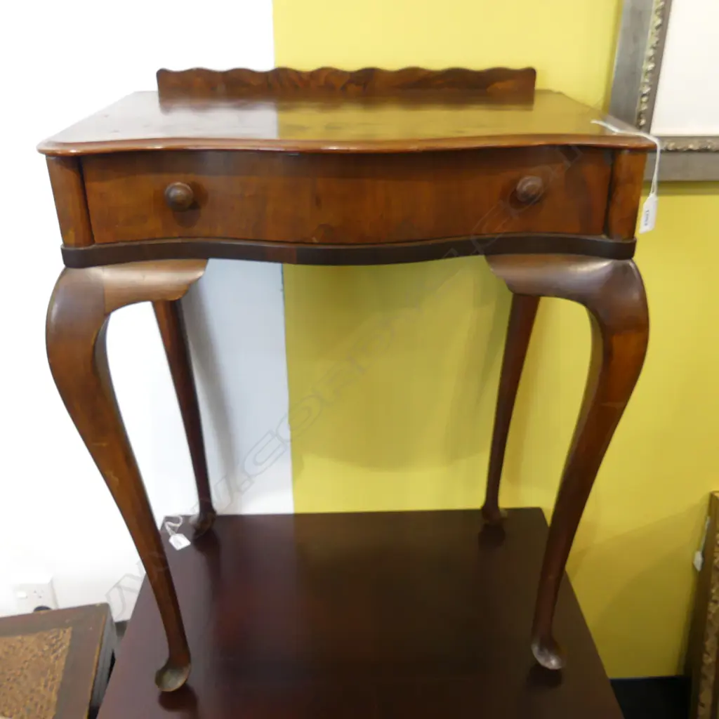 VINTAGE SIDE TABLE CABRIOLE LEGS 610x410x760mm Image 1++