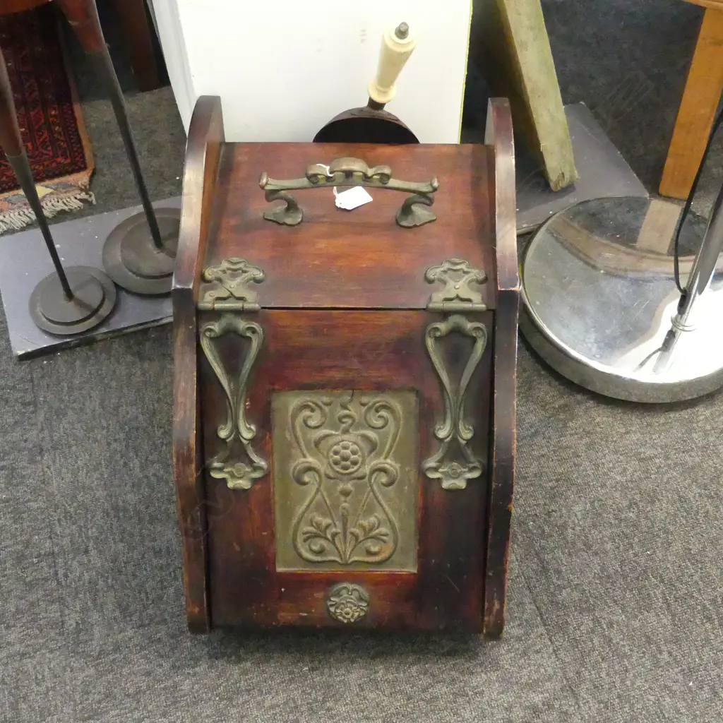 VICTORIAN COAL BOX Image 1++