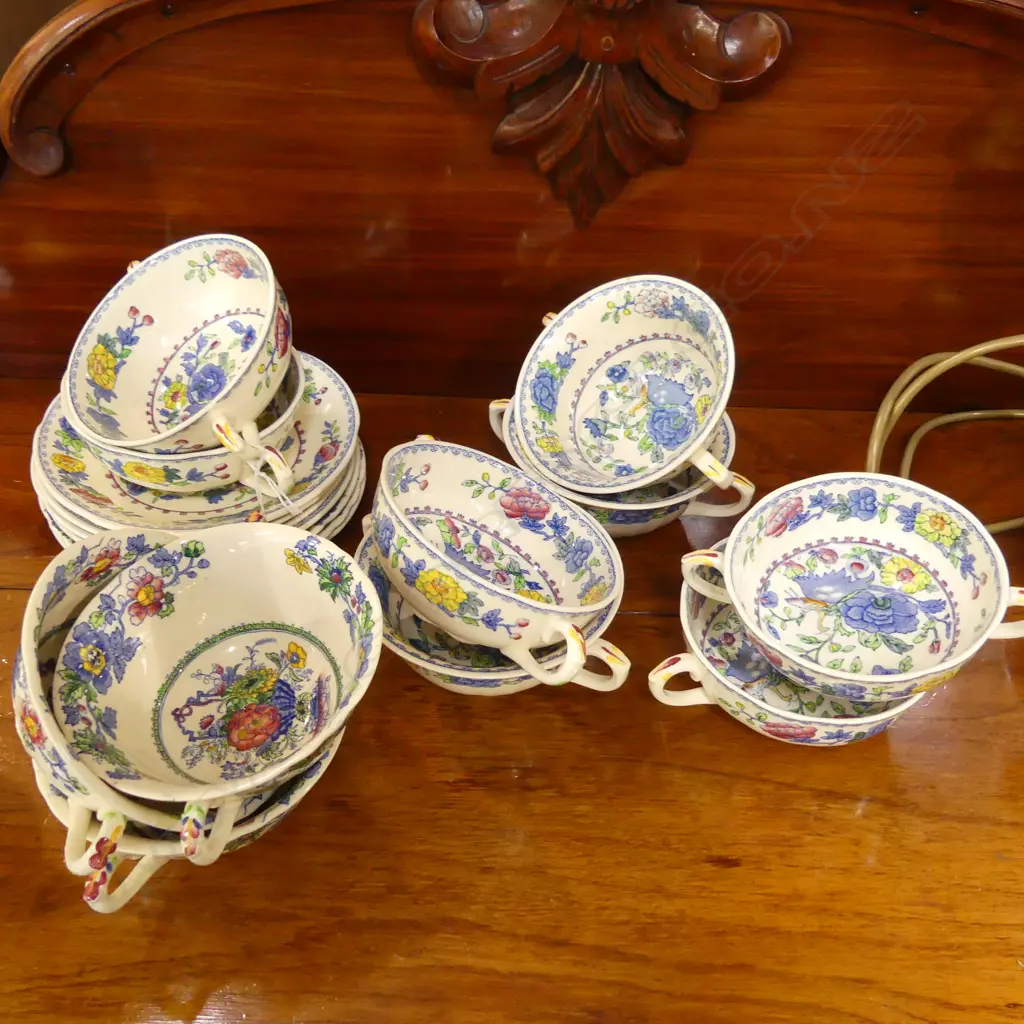 11 MASONS SOUP TUREENS + 7 SAUCERS Image 1++