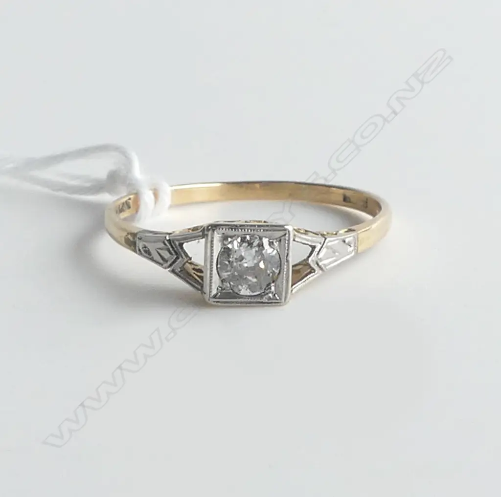 18CT ART DECO DIAMOND SOLITAIRE RING approx. 0.25 to 0.30ct old cut Image 1++