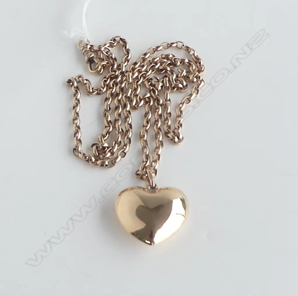 c1900 9ct ROSE GOLD BELCHER LINK NECK CHAIN L.670mm. W 9ct GOLD PUFF HEART PENDANT 16.96gms Image 1++
