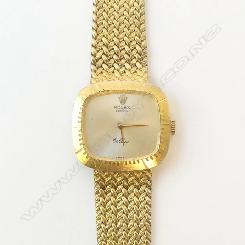 ROLEX?GOLD? LADIES WRISTWATCH PROBABLY NOT RIGHT Image 1++