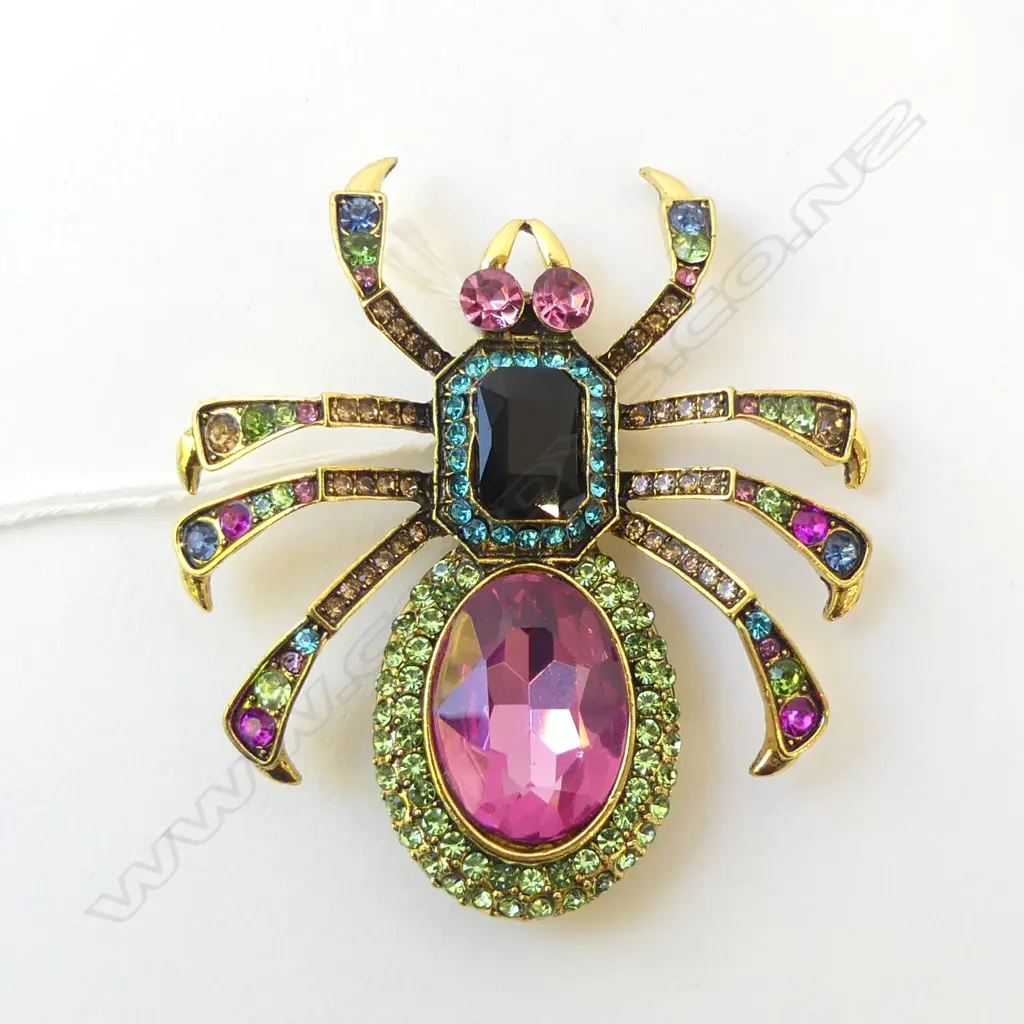 OVERSIZED BEJEWELLED SPIDER DIAMANTE COSTUME BROOCH/PENDANT Image 1++