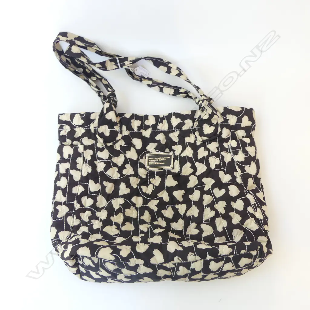 MARC JACOBS HAND BAG 440x350mm Image 1++