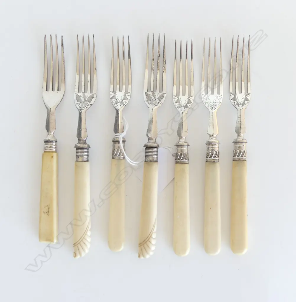 7 ANTIQUE IVORY HANDLE FORKS L.165MM Image 1++