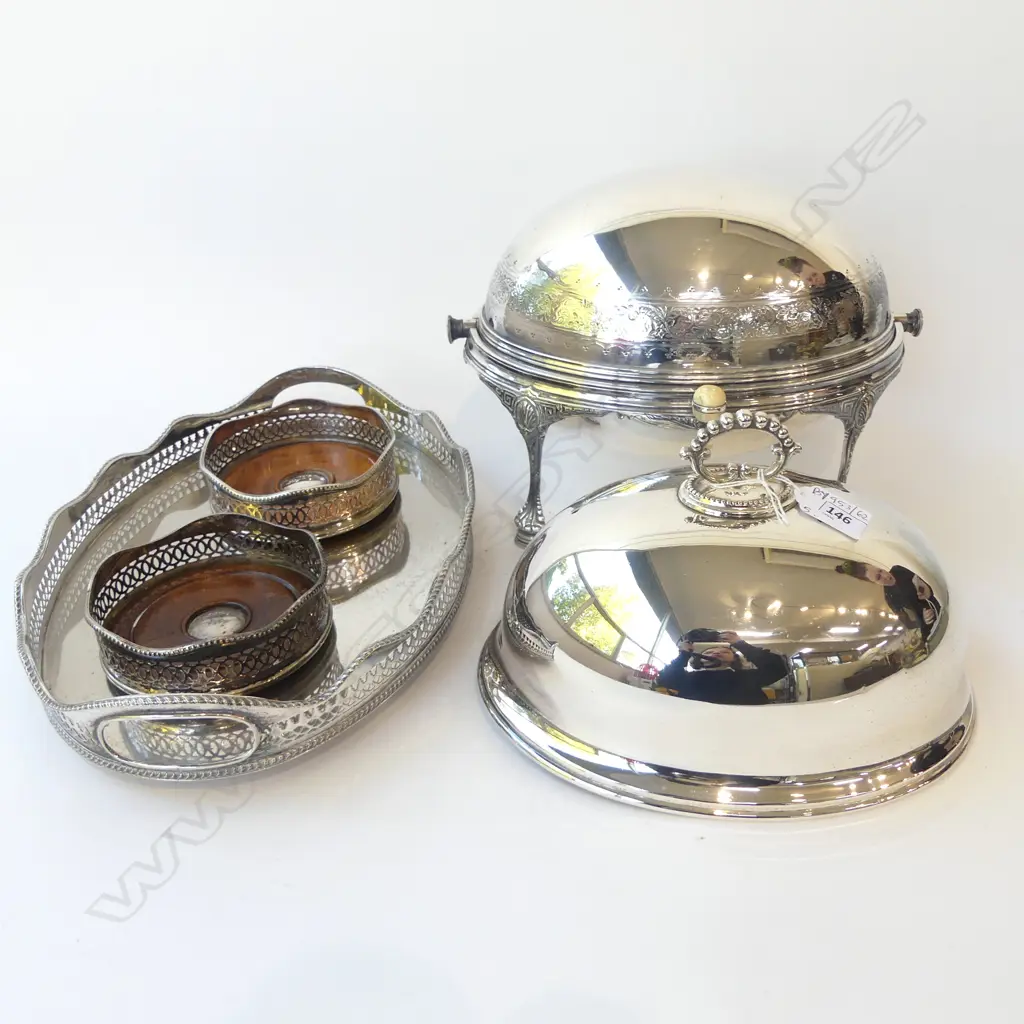 5 PCES SILVER PLATE; BACON WARMER, DOME, PR WINE COASTERS, TRAY 260x370mm Image 1++