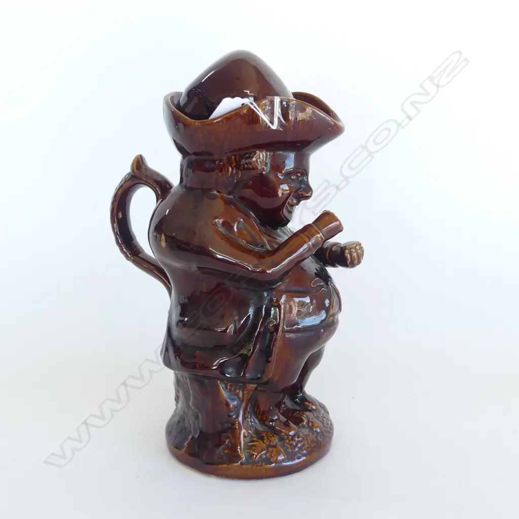 VICTORIAN TOBY JUG COMPLETE WITH HAT AS LID H.25CM Image 1++